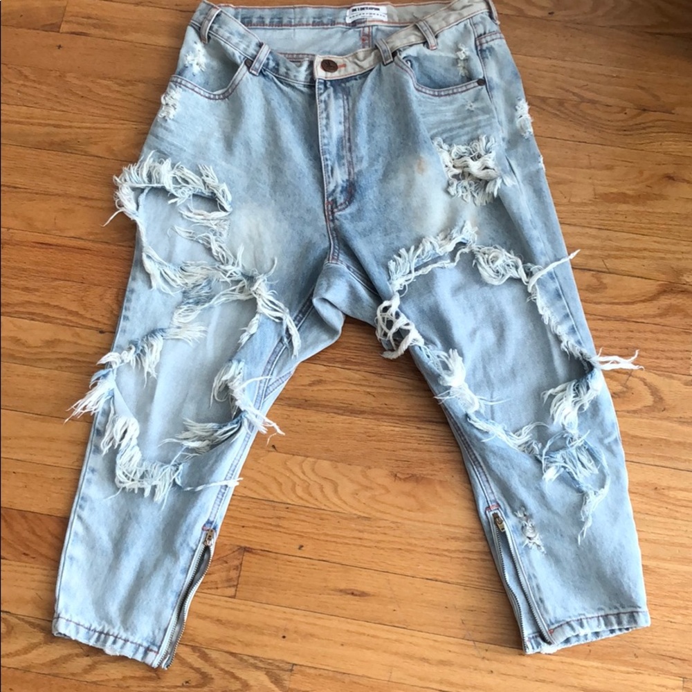 One Teaspoon distressed, boyfriend jean
